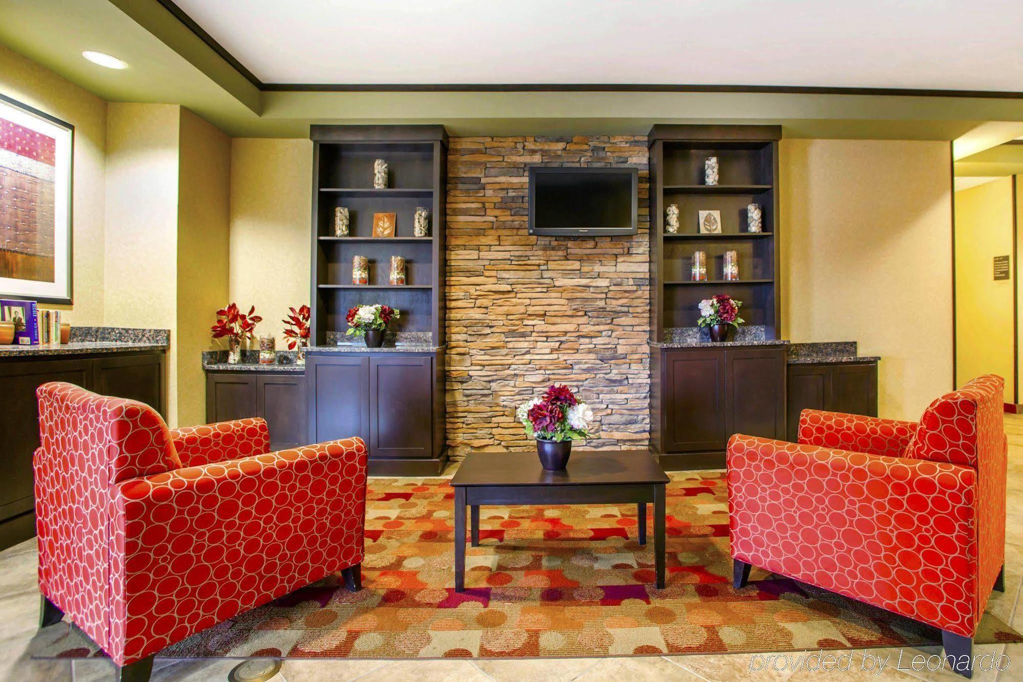 Suburban Studios Cedar Falls Bagian luar foto