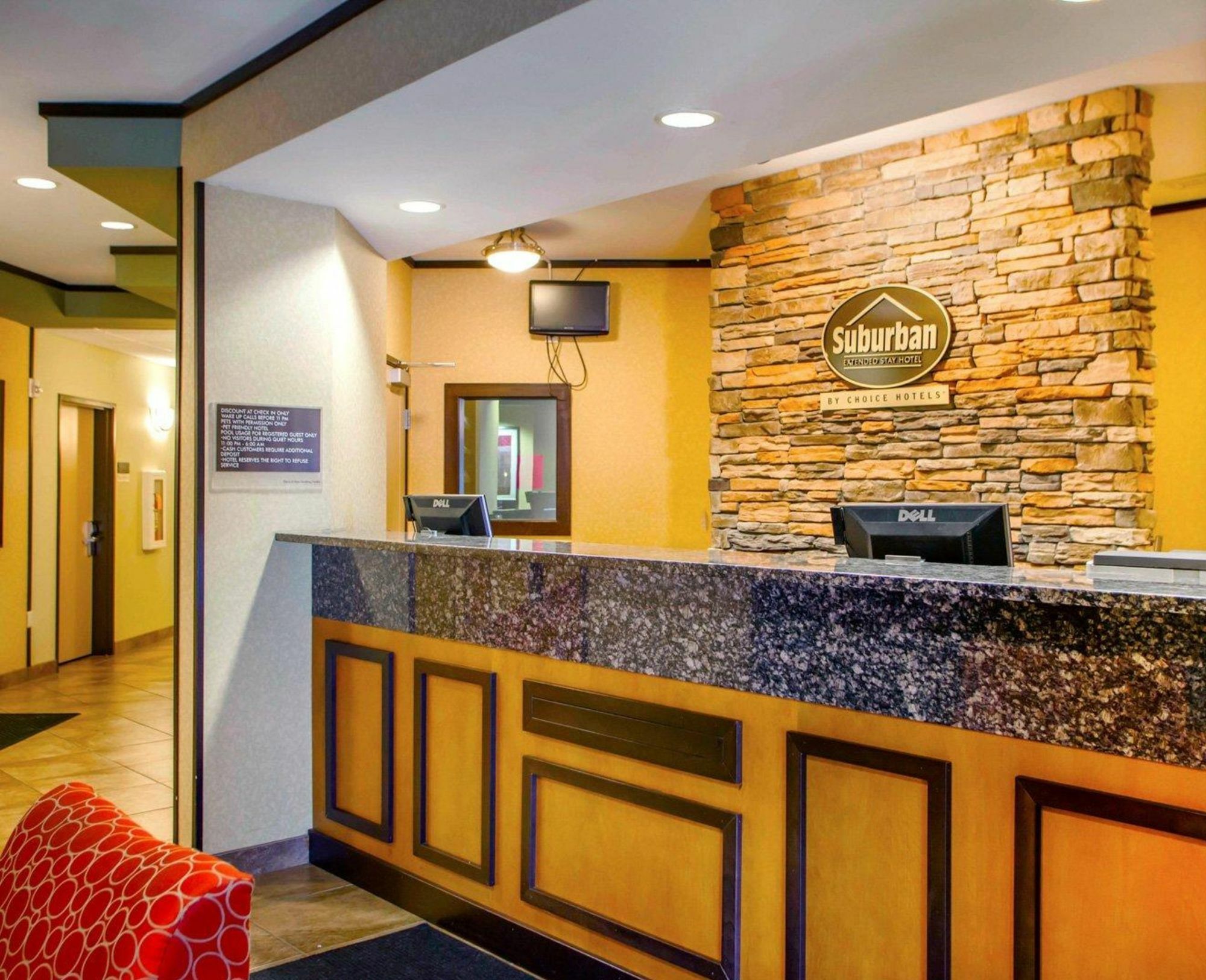 Suburban Studios Cedar Falls Bagian luar foto