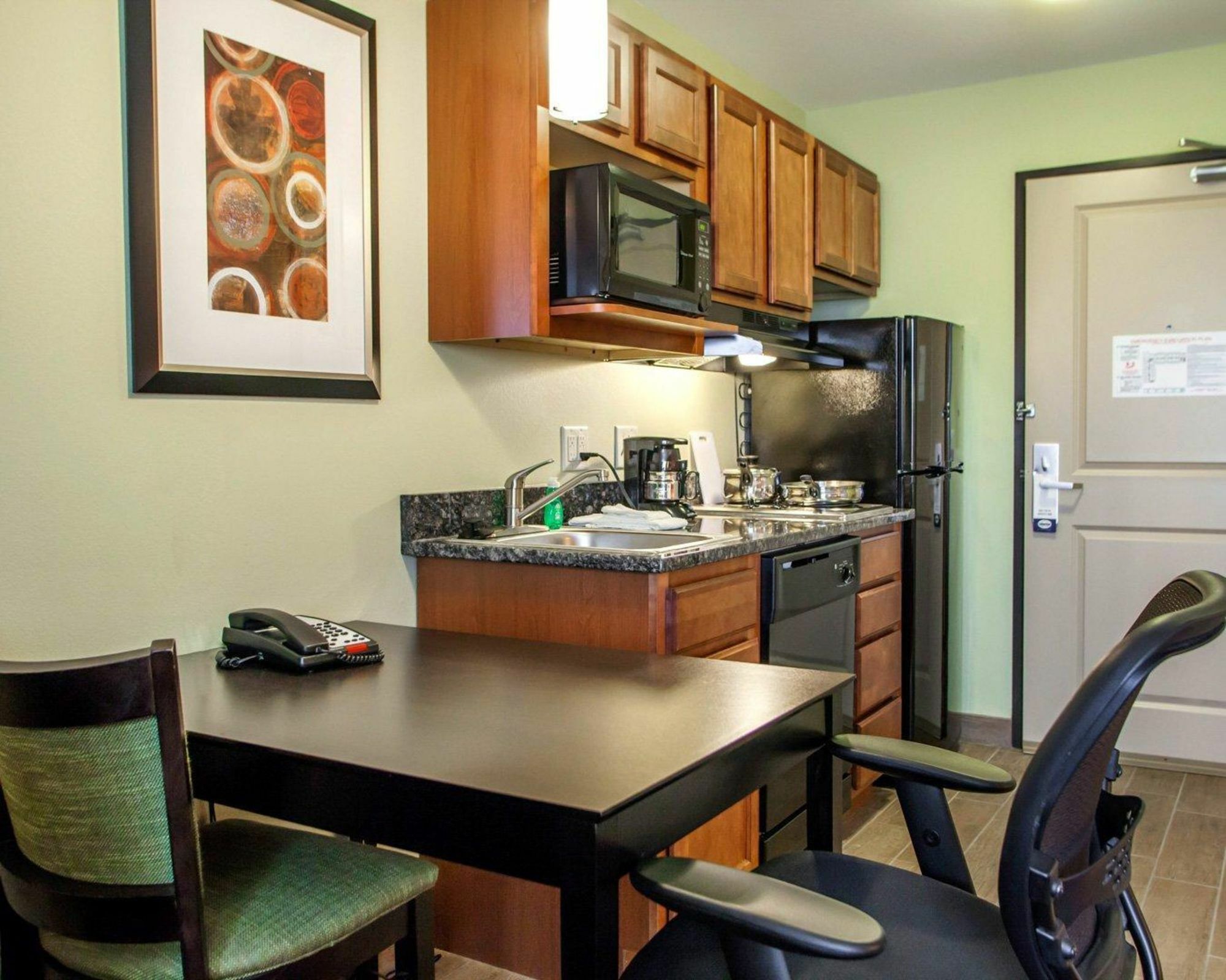 Suburban Studios Cedar Falls Bagian luar foto