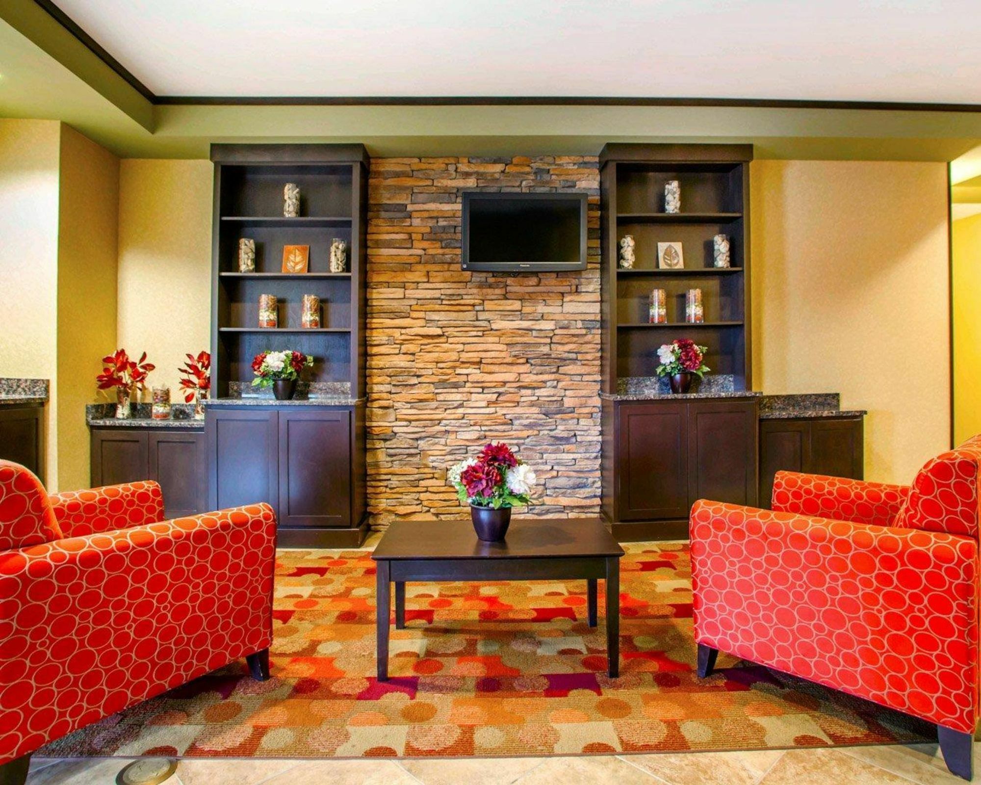 Suburban Studios Cedar Falls Bagian luar foto